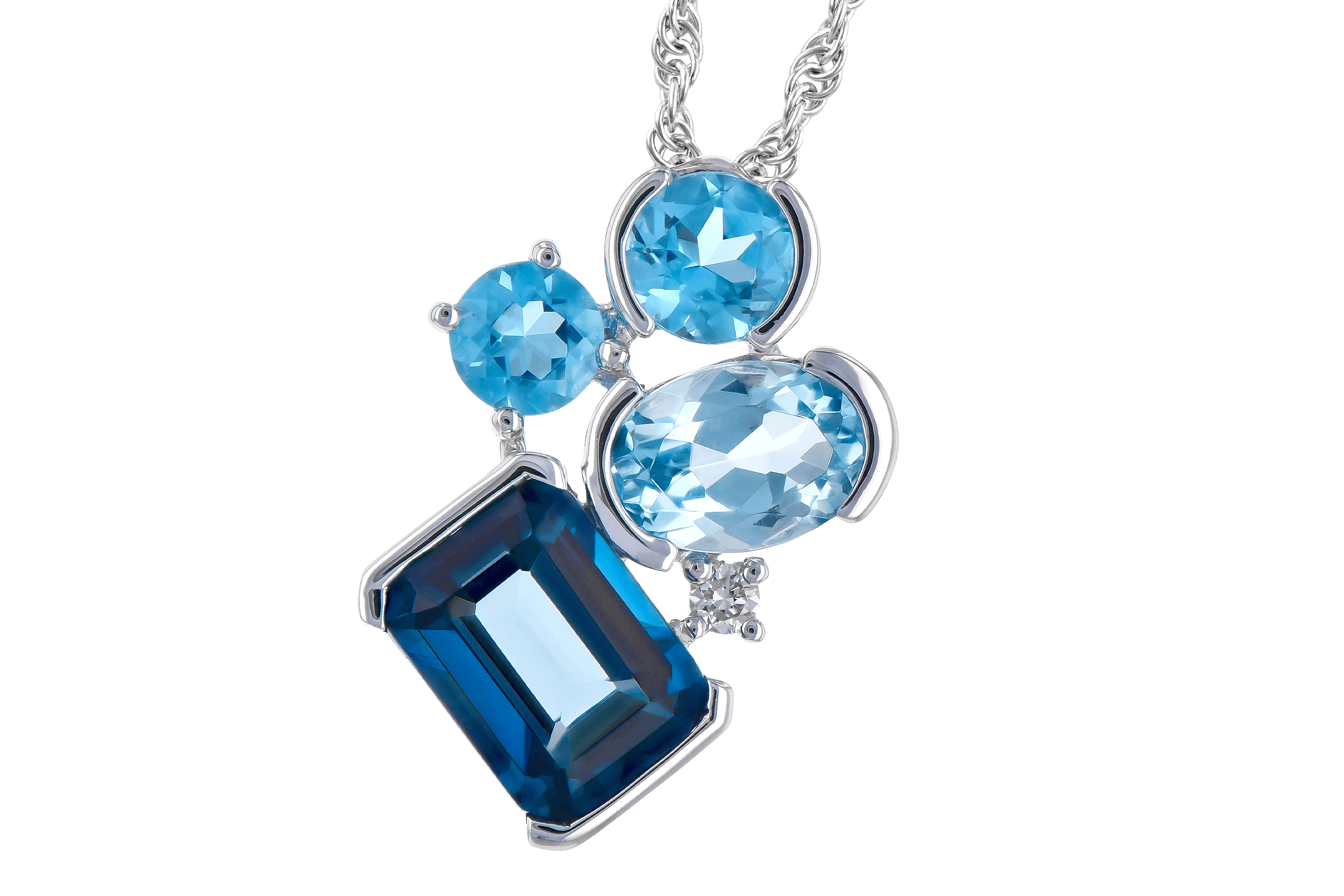 B282-07052: NECK 3.08 BLUE TOPAZ TW 3.11 TGW