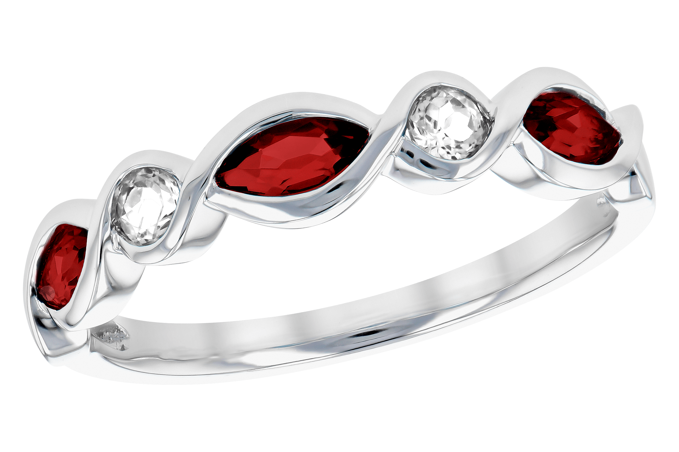 C283-83407: LDS RG .52 TW GARNET .64 TGW