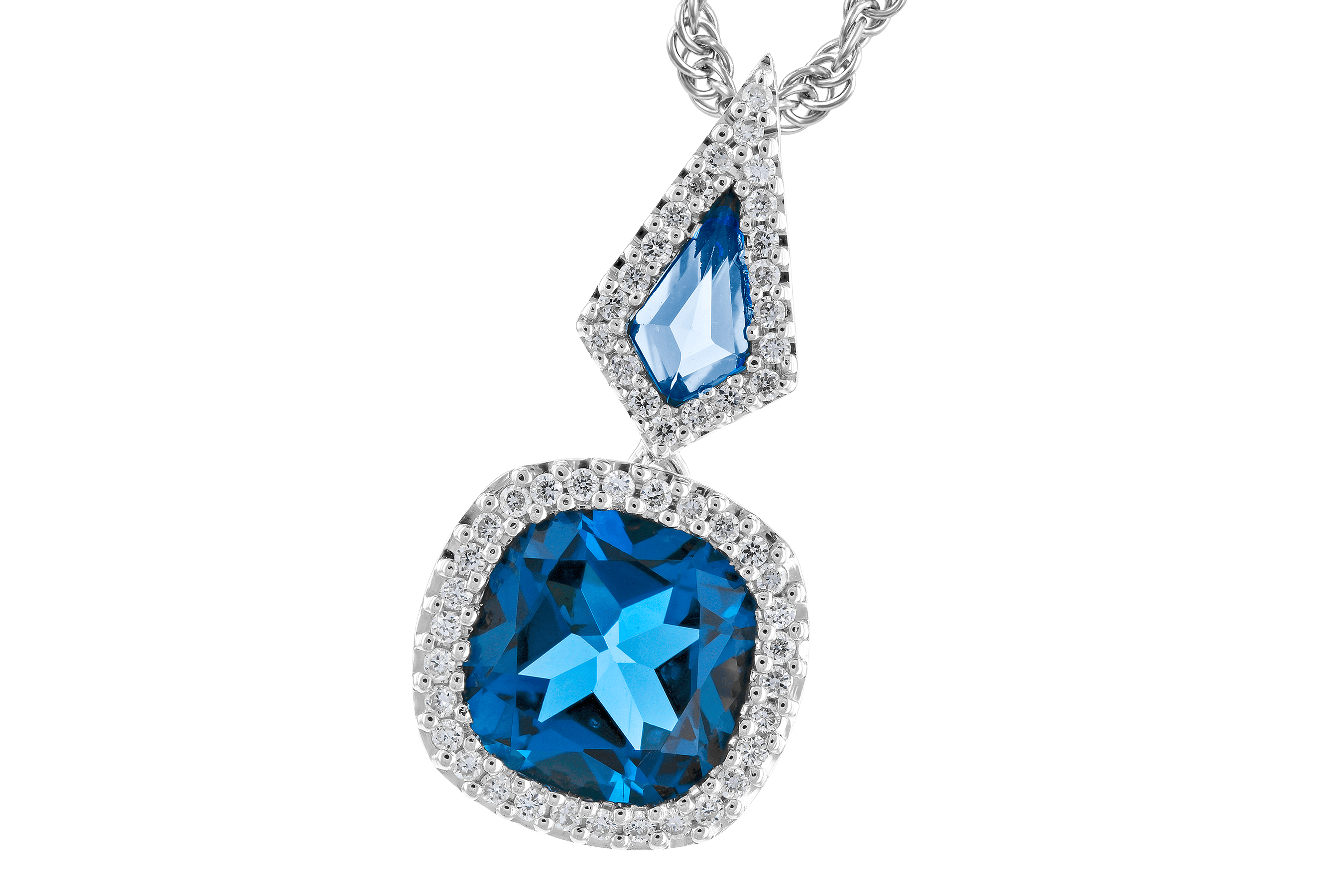 F282-95197: NECK 2.24 TW LONDON BLUE TOPAZ 2.40 TGW