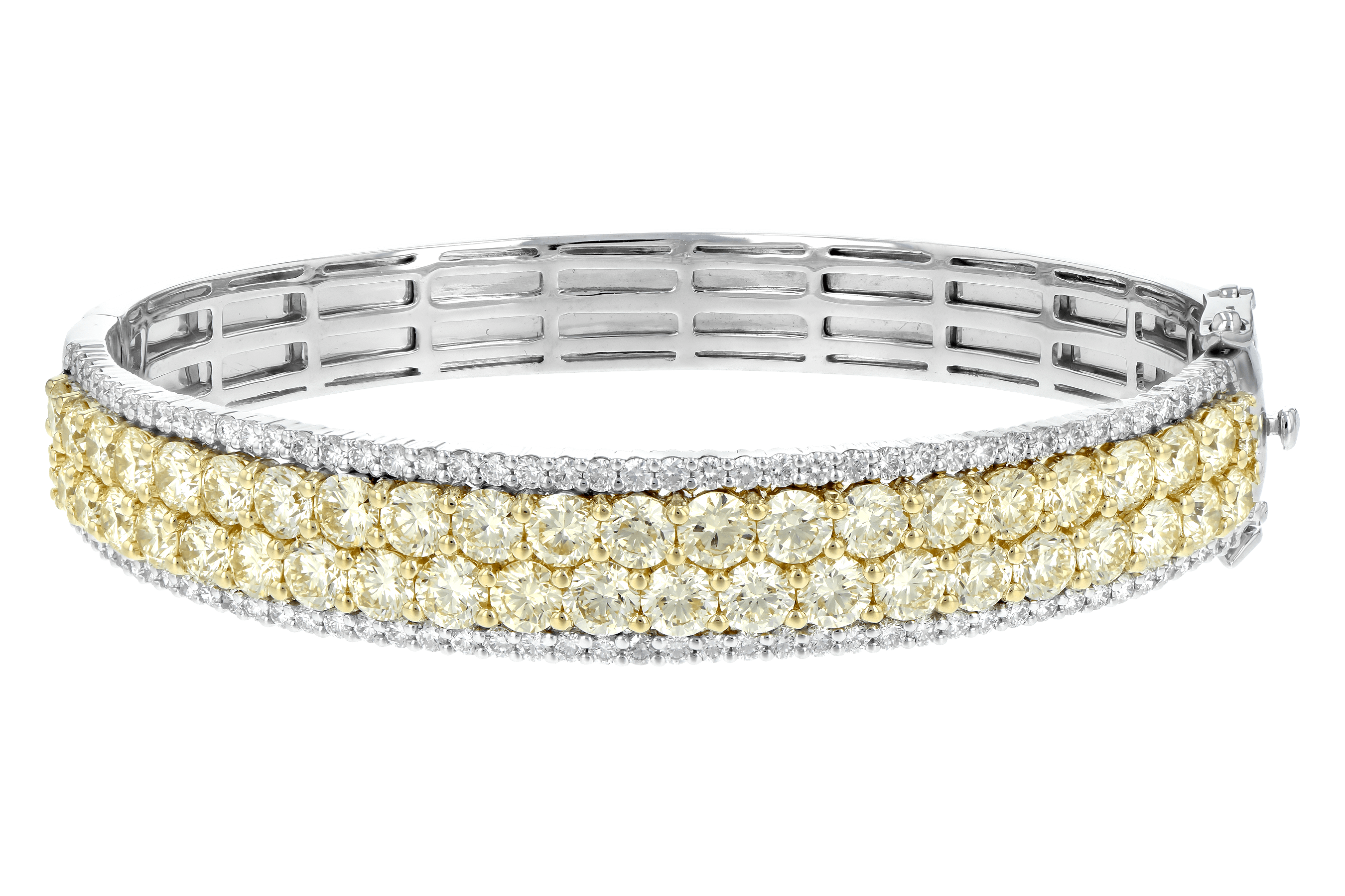 G198-39752: BANGLE 8.17 YELLOW DIA 9.64 TW