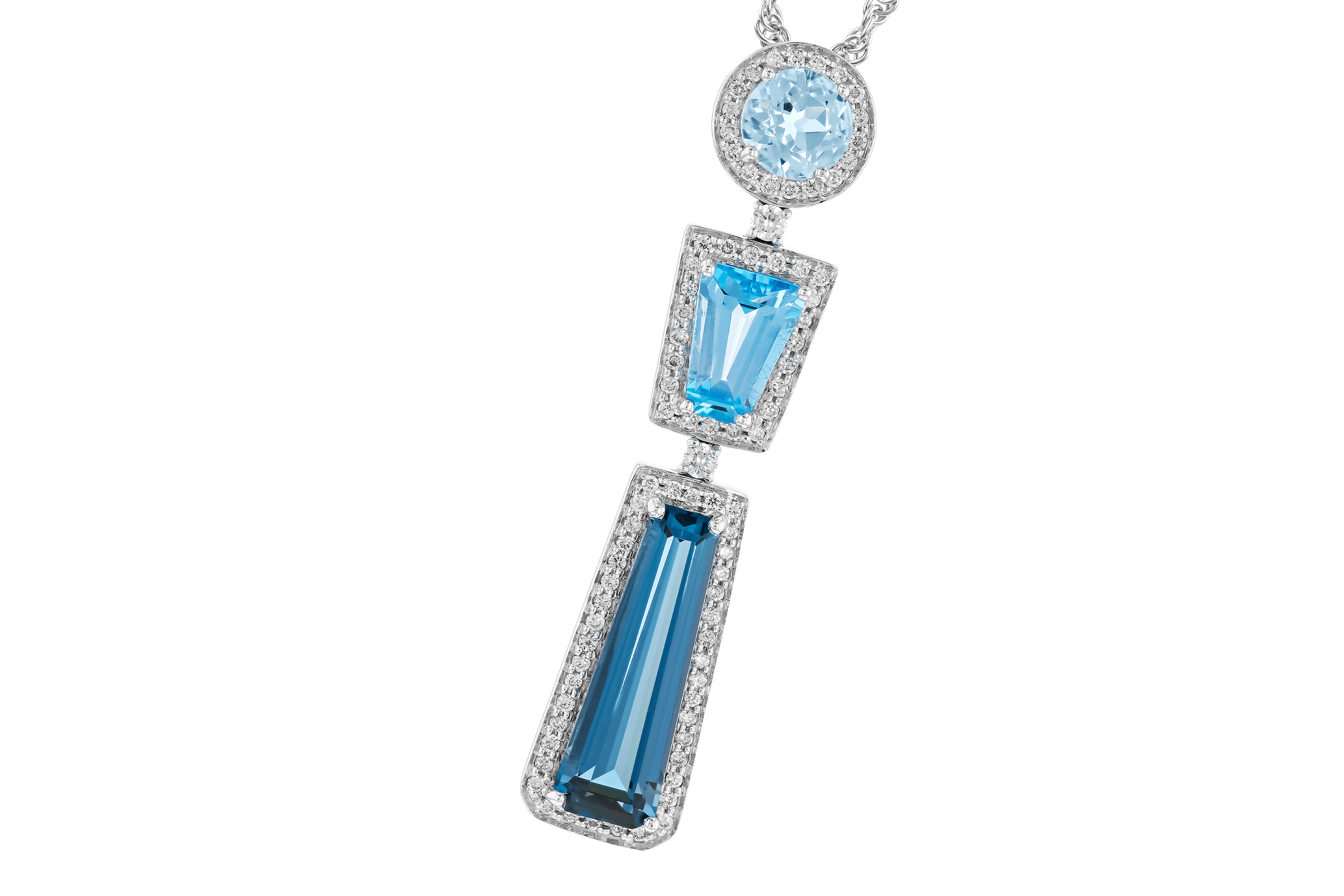 G282-93388: NECK 3.26 TW BLUE TOPAZ 3.50 TGW