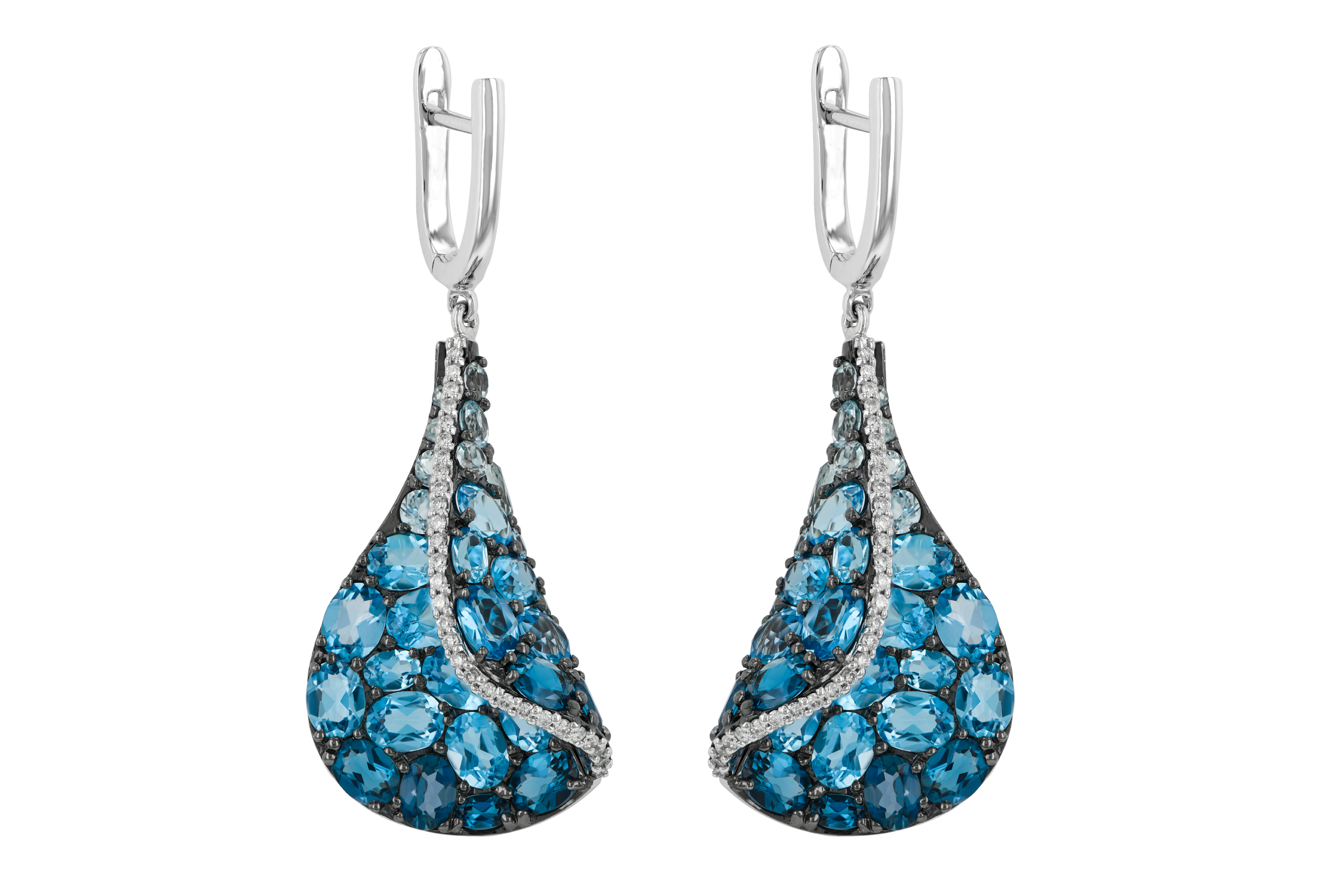 H196-59752: EARR 6.86 BLUE TOPAZ 7.05 TGW