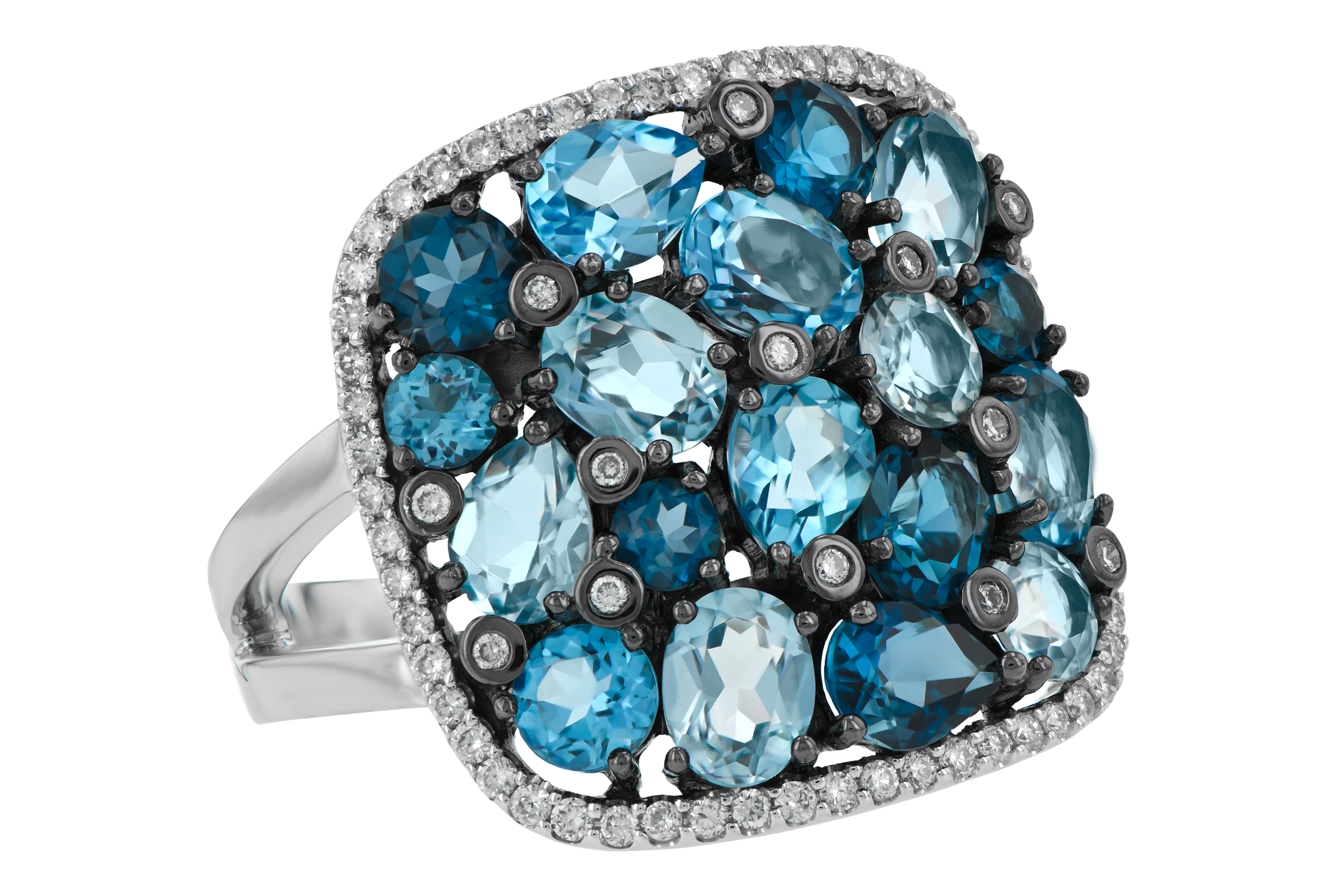 H196-59761: LDS RG 3.67 BLUE TOPAZ 3.94 TGW