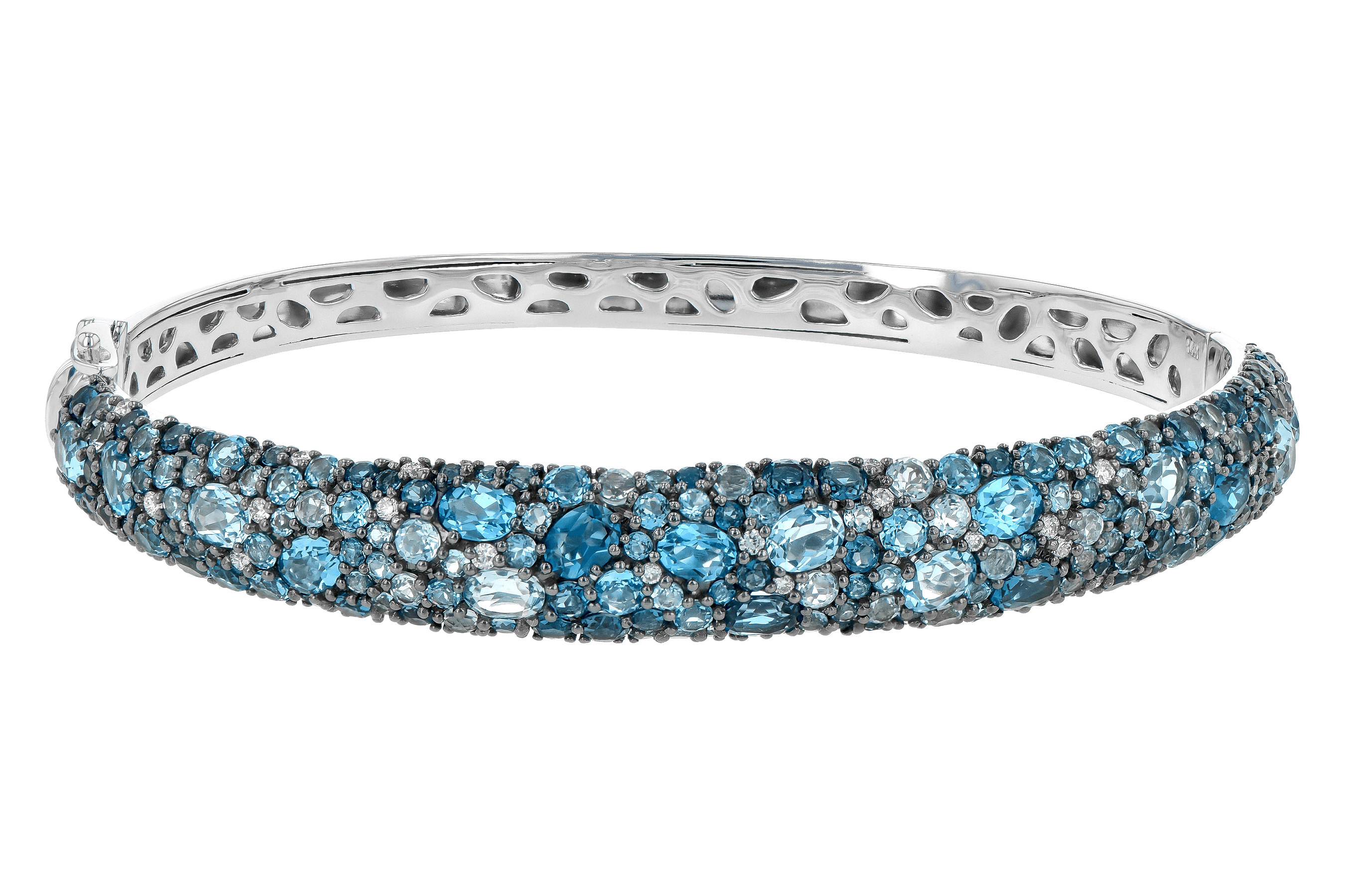 L199-30697: BANGLE 7.60 BLUE TOPAZ 7.85 TGW