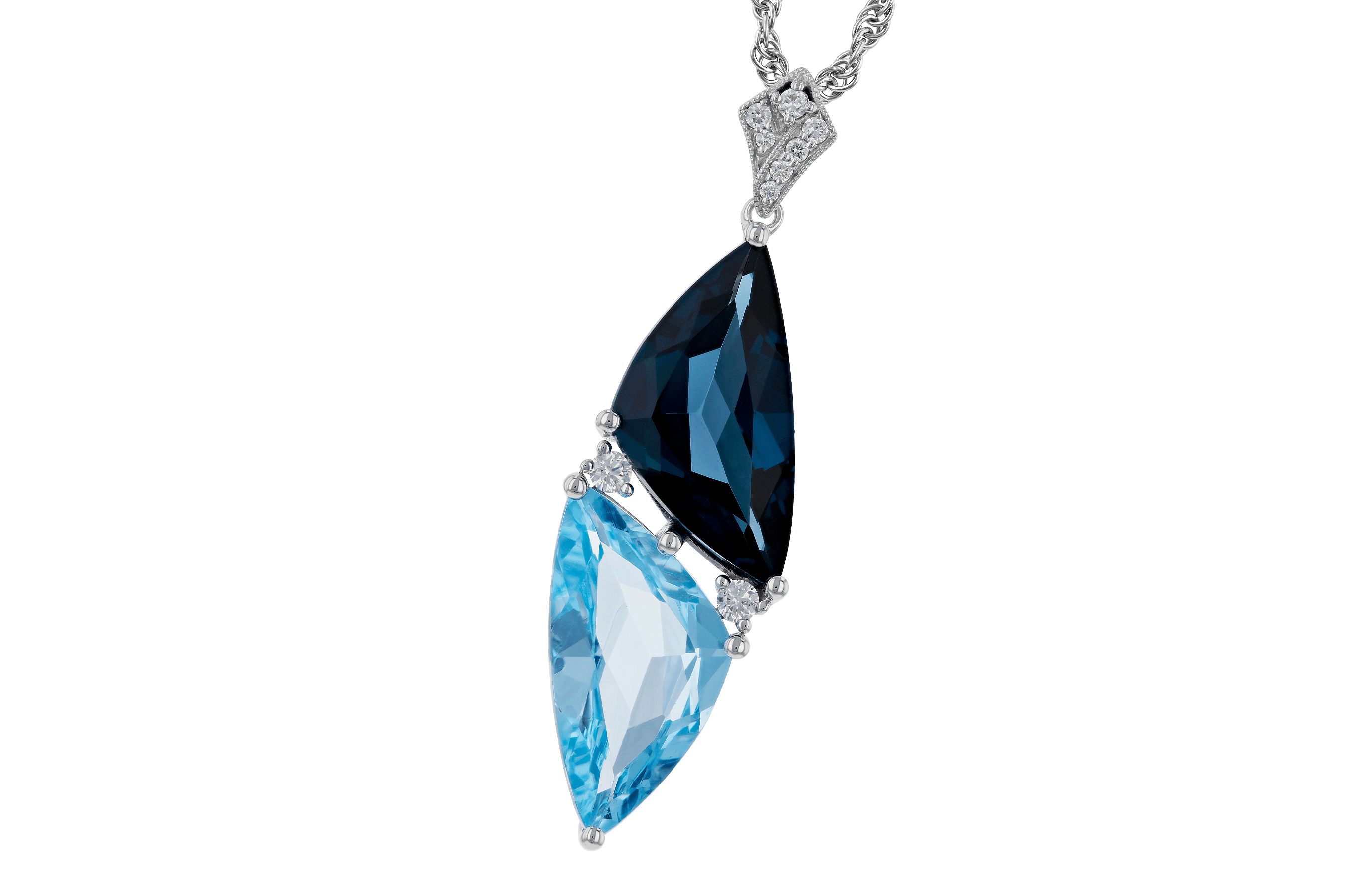L283-84324: NECK 6.87 BLUE TOPAZ 6.97 TGW