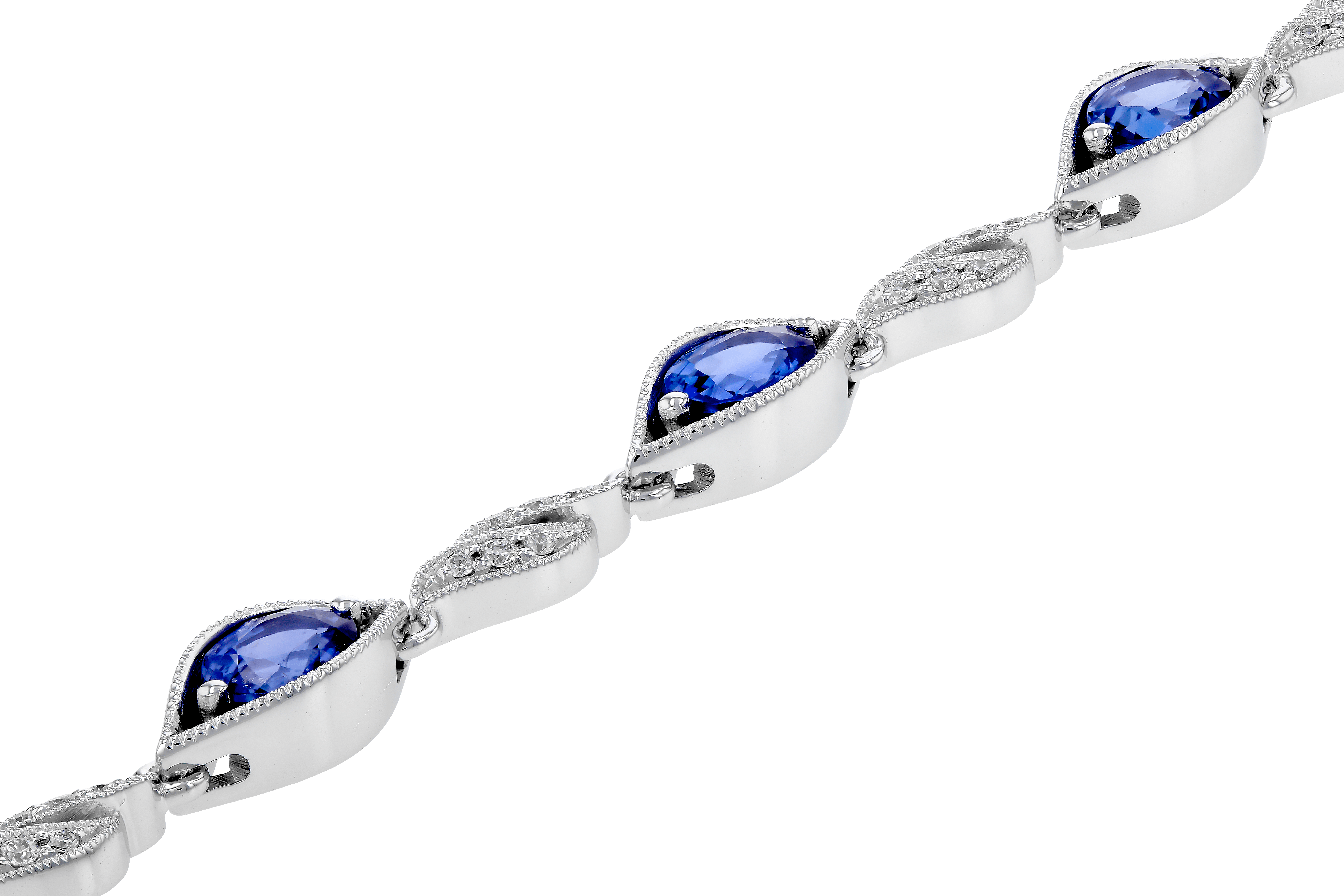 M283-84360_W_ALT_NA_0103.png